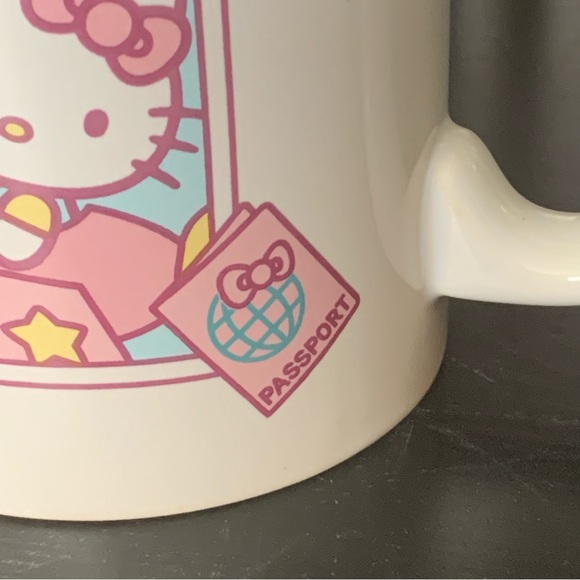 Let’s Go! Hello Kitty in Airplane 20oz Ceramic Mug - Picture 4 of 12